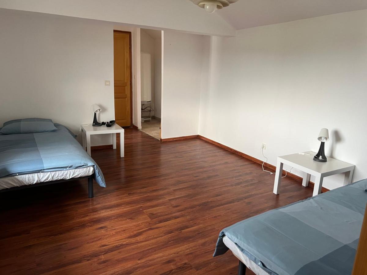 Le Relais De Saint Loup 1 A 66 Personnes Apartment มงโทร-โฟต์-ยอนน์ ภายนอก รูปภาพ